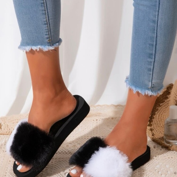 SALE! COLOR BLOCK FLUFFY SLIDE SLIPPERS - Picture 4 of 4